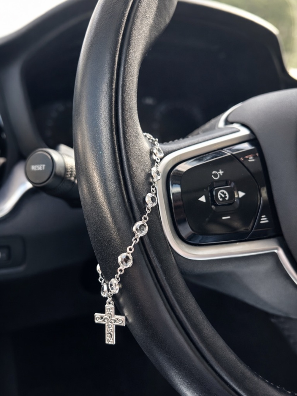 Crystal Beaded Steering Wheel Charm Cross Pendant Car Accessory